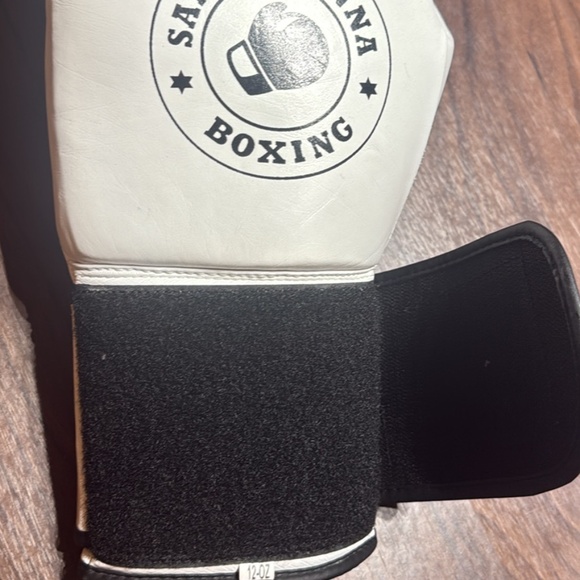 BOXING GLOVES White with Black Trim Sam Colonna Boxing LIKE NEW - Picture 3 of 4